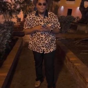 Meet your Posher, Luis